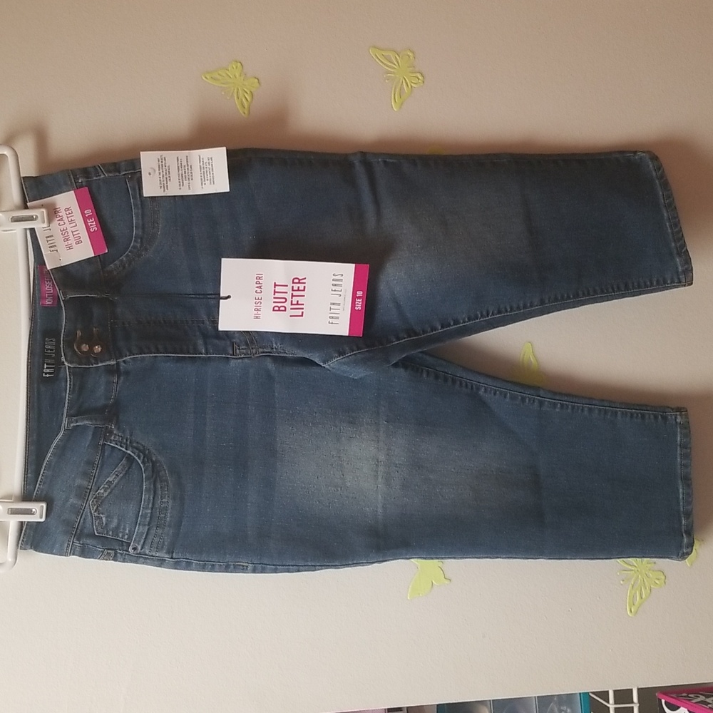 Faith Jeans Women's Hi Rise Capri Butt Lifter Jeans Size 10 New